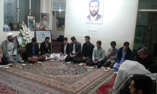 دیدار مسئولین پردیس ها و دانشجویان شهید مطهری  از خانواده شهید خزاعی شهید مدافع حرم