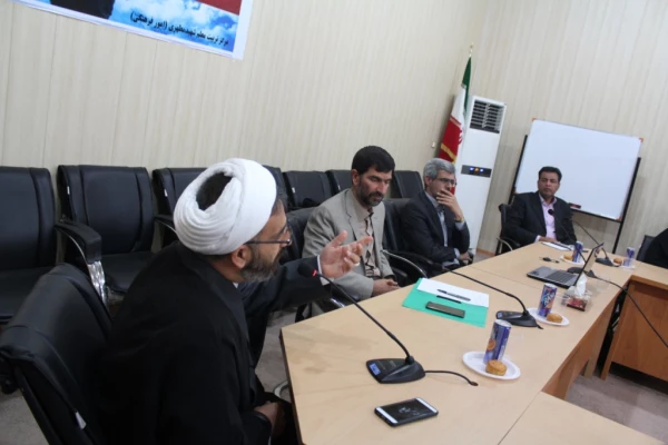 جلسه هم اندیشی اساتیدهیات علمی دانشگاه فرهنگیان استان با اعضاء شورای معاونین آموزش وپرورش استان