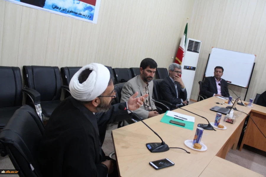 جلسه هم اندیشی اساتیدهیات علمی دانشگاه فرهنگیان استان با اعضاء شورای معاونین آموزش وپرورش استان