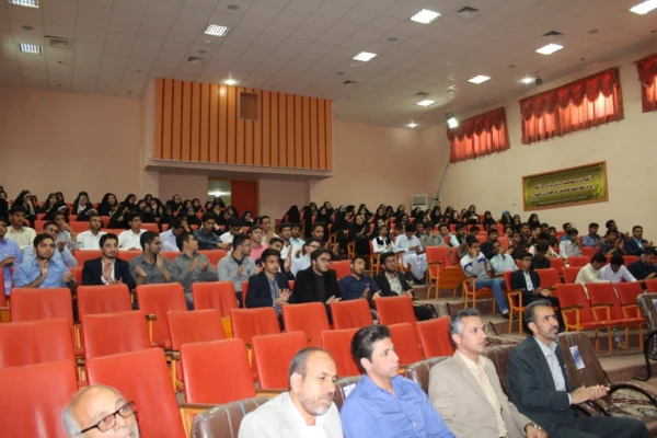 برگزاری مراسمی به مناسبت ولادت امام علی (ع) وروز پدر با همکاری پردیس های دانشگاه فرهنگیان استان در پردیس رسالت زاهدان