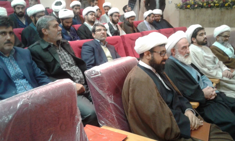همایش وحدت حوزه ودانشگاه با حضور نماینده مقام معظم رهبری در استان
