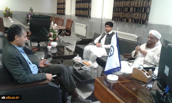 حضور مولوی نذیر احمد سلامی عضو مجلس خبرگان رهبری در دفتر مدیریت دانشگاه فرهنگیان استان