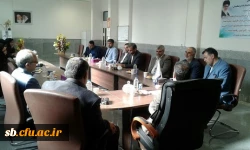 جلسه مشورتی دکتر نیک پناه سرپرست دانشگاه فرهنگیان استان  با روسای سابق مراکز تربیت معلم استان 