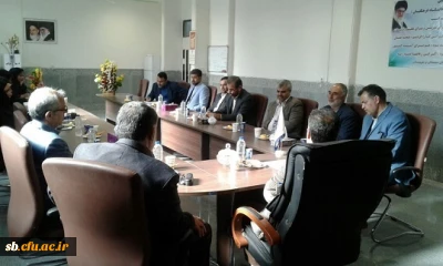 جلسه مشورتی دکتر نیک پناه سرپرست دانشگاه فرهنگیان استان  با روسای سابق مراکز تربیت معلم استان 