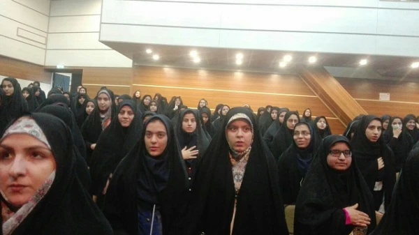 نشست تخصصی بانوان تشیع و تسنن با موضوع  " نقش بانوان تشیع و تسنن در پیروزی و تداوم انقلاب اسلامی ایران