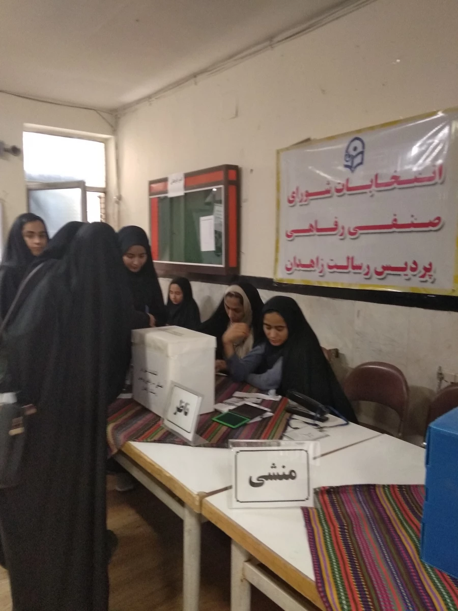 انتخابات شورای صنفی دانشجو معلمان پردیس رسالت برگزار شد 4