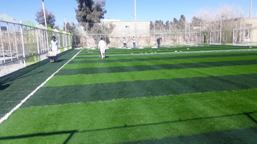 گزارش تصویری 
 روند پیشرفت اجرای پروژه زمین چمن مصنوعی پردیس شهید مطهری زاهدان 3