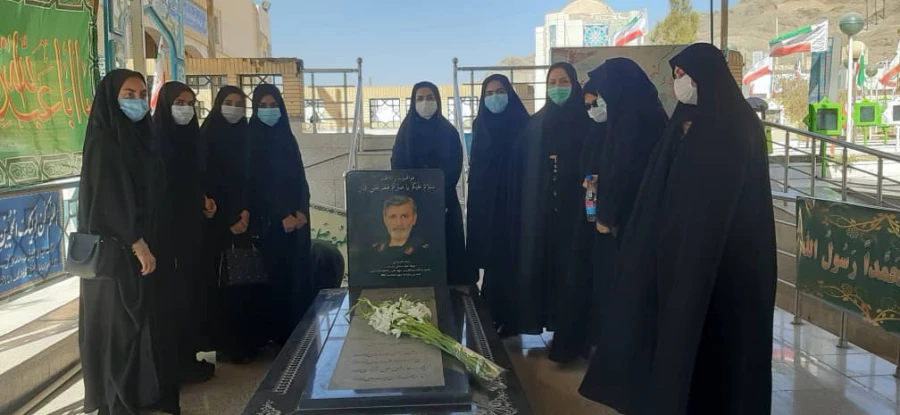 حضور کارکنان و دانشجویان در مزار شهدای سیستان و بلوچستان 3