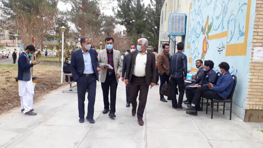 بازدید دکتر نیک پناه از روند مصاحبه 2