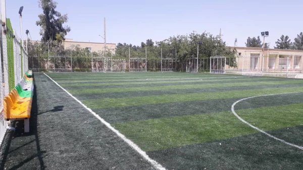تکمیل و آماده سازی زمین چمن مصنوعی پردیس شهید مطهری 3