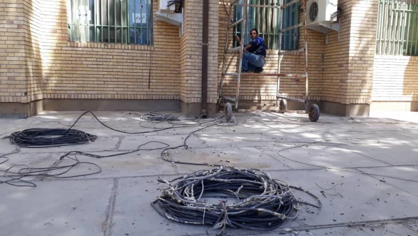تعویض سیم کشی تلفن های داخلی وثابت ساختمان اداری و آموزشی پردیس شهید مطهری  3