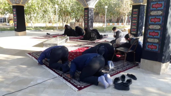 برگزاری زیارت عاشورا در جوار مزار شهید گمنام پردیس شهید مطهری 3