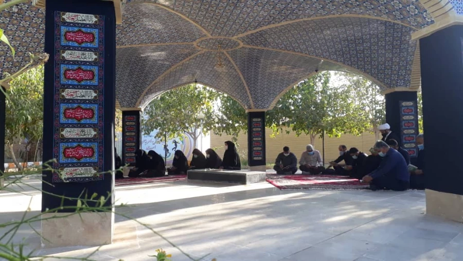 برگزاری زیارت عاشورا در جوار مزار شهید گمنام پردیس شهید مطهری 4