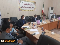 نشست هم اندیشی معاونت پژوهش وفناوری دانشگاه فرهنگیان با اساتید و اعضای هیئت علمی  دانشگاه فرهنگیان استان 5