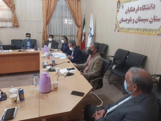 نشست هم اندیشی معاونت پژوهش وفناوری دانشگاه فرهنگیان با اساتید و اعضای هیئت علمی  دانشگاه فرهنگیان استان 6