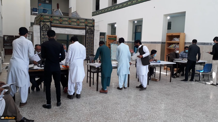 ثبت نام حضوری دانشجویان جدیدالورود 3