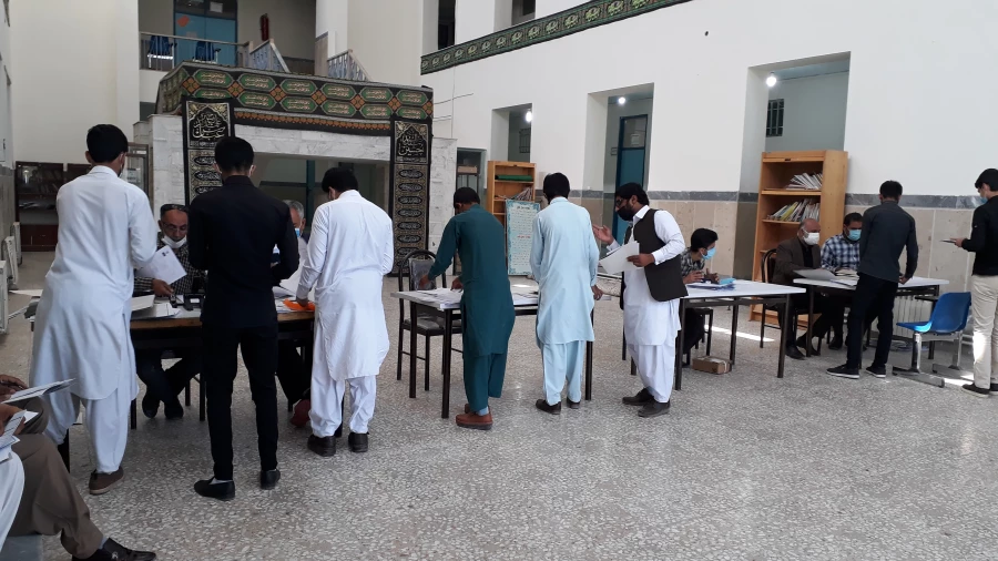 ثبت نام حضوری دانشجویان جدیدالورود 3