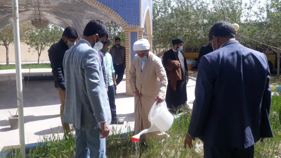 کاشت نهال به مناسبت هفته منابع طبیعی وروز درختکاری توسط دانشجویان پردیس های استان 4