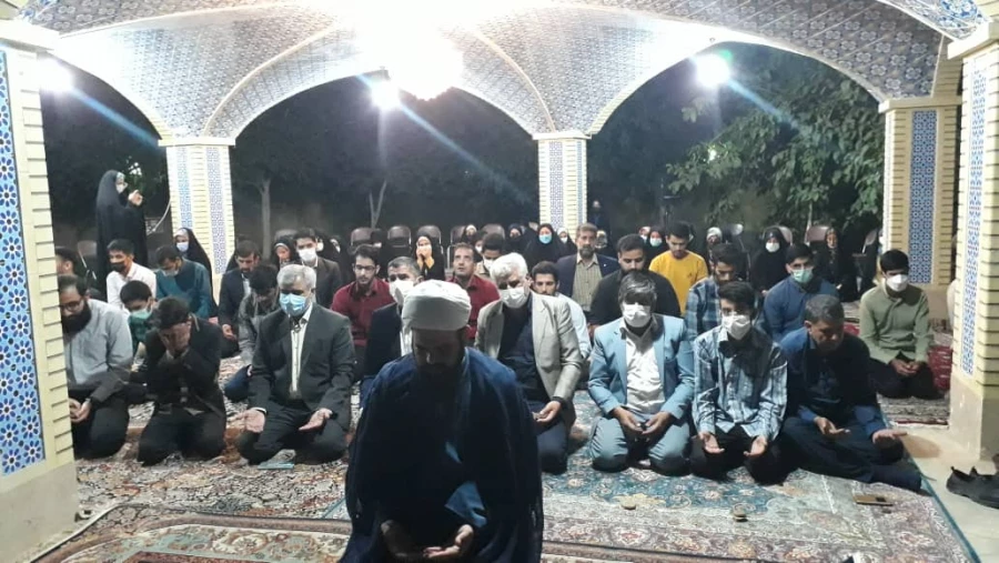 طرح ضیافت شهدا با حضور دانشجو معلمان دانشگاه فرهنگیان سیستان وبلوچستان درجوار مزار شهید خوشنام  4