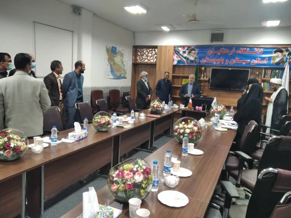 دیدارنماینده مردم زابل و عضو کمیسیون آموزش و تحقیقات مجلس شورای اسلامی با اعضای شورای آموزشی وفرهنگی 3