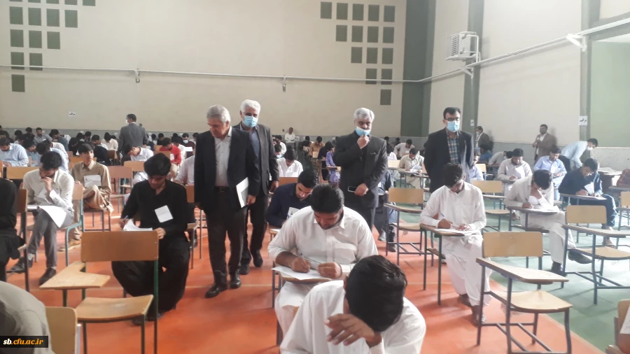 بازدید دکتر رحیمی مدیر محترم بهسازی ومنابع انسانی دانشگاه فرهنگیان از  حوزه امتحانی پردیس شهید مطهری  2