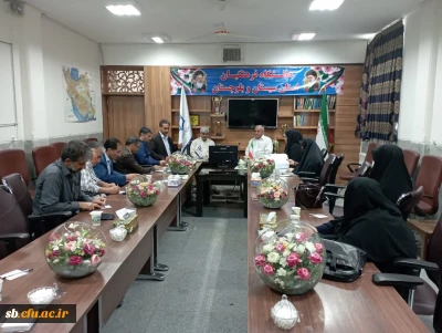 با حضور ریاست دانشگاه فرهنگیان برگزار شد : 

جلسه برنامه ریزی و هماهنگی دروس  کارورزی 