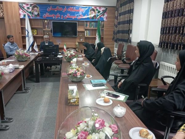 دیدار رئیس دانشگاه فرهنگیان و دانشجو معلمان حوزه رسانه 
 2