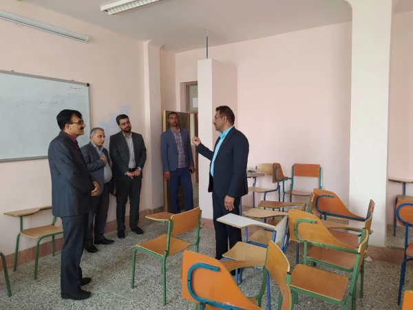 بازدید ناظرین استانی از مدارس مجری درس کارورزی شهرستان زابل  3