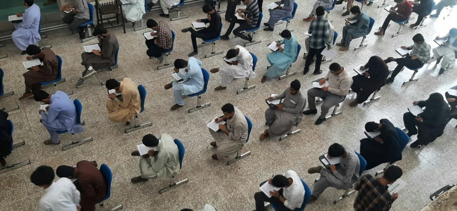 بازدید مسؤلین دانشگاه فرهنگیان از روند برگزاری آزمون هماهنگ کشوری  
 8