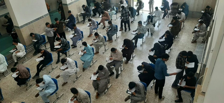 بازدید مسؤلین دانشگاه فرهنگیان از روند برگزاری آزمون هماهنگ کشوری  
 9