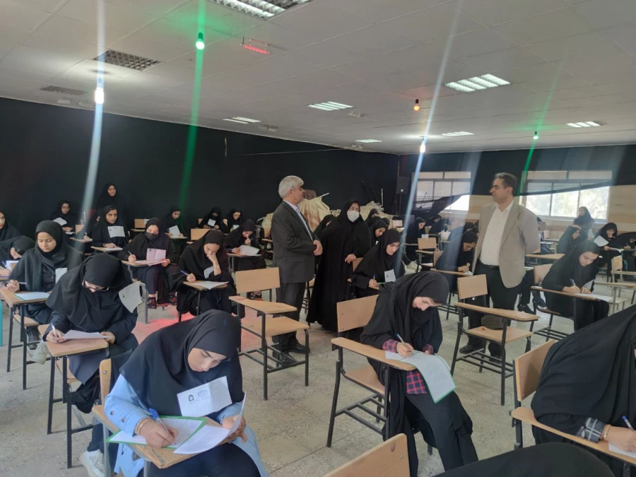 بازدید مسؤلین دانشگاه فرهنگیان از روند برگزاری آزمون هماهنگ کشوری  
 12