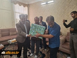 دیدار و تجلیل از خانواده دانشجو معلم شهید حمیدرضا صلواتیان
 2