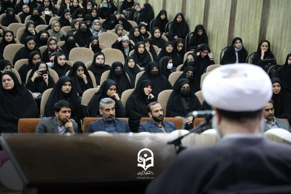 برگزاری جلسه پرسش و پاسخ با حضور نماینده ولی فقیه  در استان  7