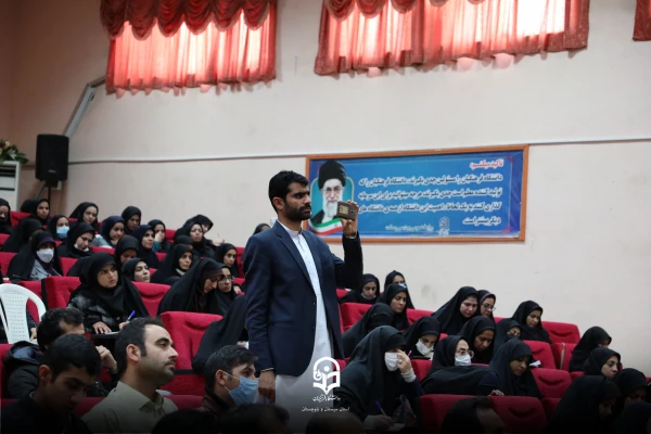 نشست توجیهی مسئولین سازمان مرکزی دانشگاه فرهنگیان و مهارت آموزان ماده ۲۸  و بازدید از روند اجرای پودمان مهارت آموزی در استان سیستان و بلوچستان 
 12