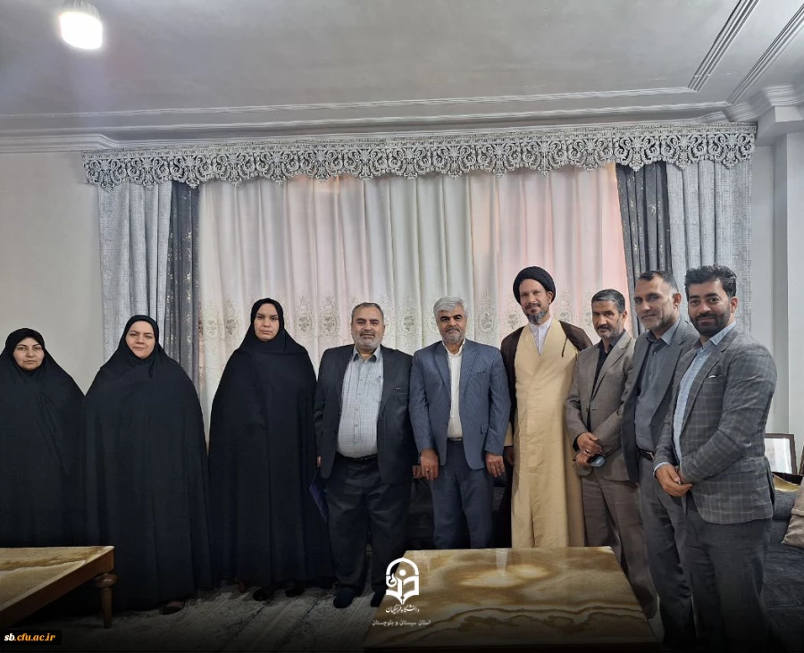 آیین غبار  روبی مزار شهدای گمناو و تجلیل از خانواده شهدای دانشجو معلم  2