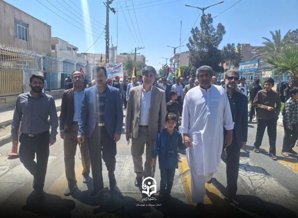 حضور جامعه دانشگاه فرهنگیان در راهپیمایی روز قدس سال ۱۴۰۳ 4