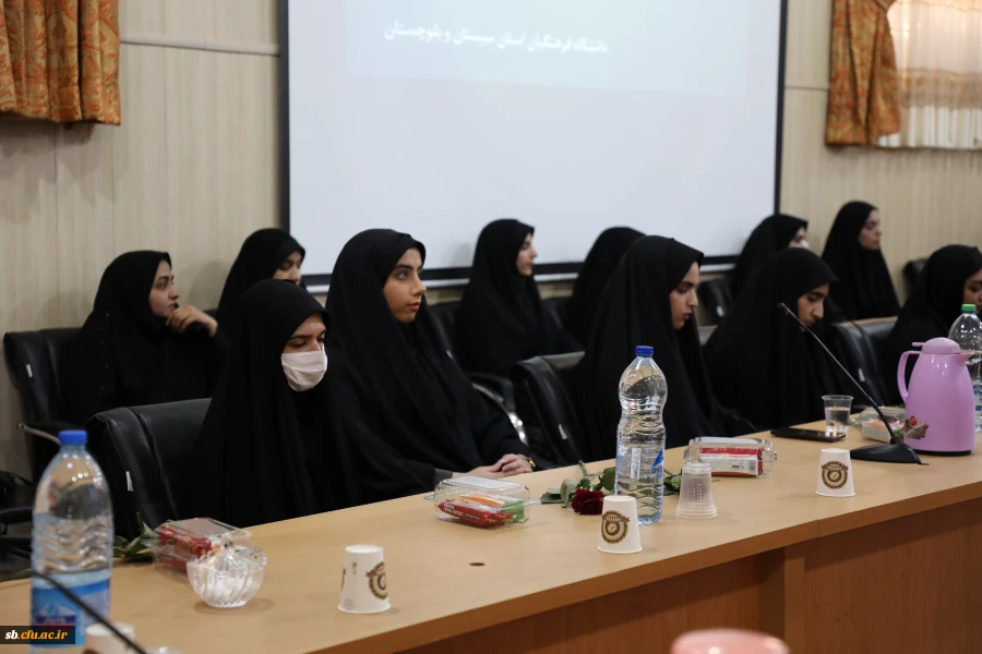 حضور معاون فرهنگی و تربیتی دانشگاه فرهنگیان کشور در استان 
 4