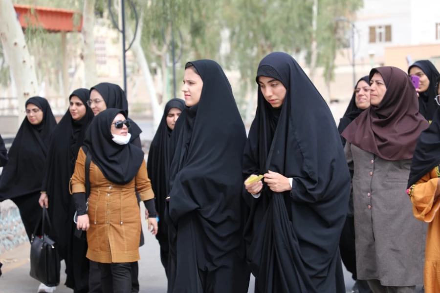 برگزاری همایش پیاده روی ویژه بانوان به مناسبت هفته تربیت بدنی و ورزش 8