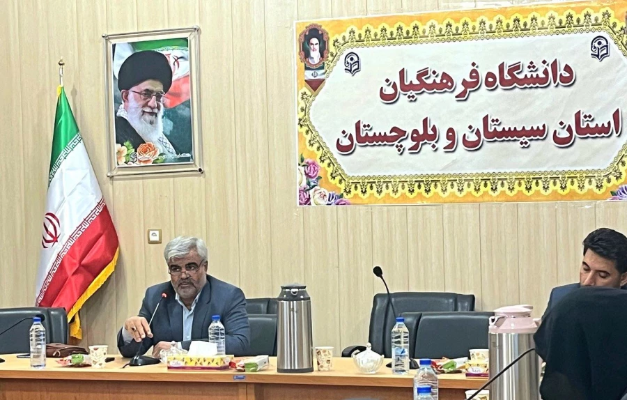 طرح جامع پیشگیری از آسیب های اجتماعی در پردیس های استانی دانشگاه فرهنگیان سیستان وبلوچستان برگزار خواهد شد.
 3