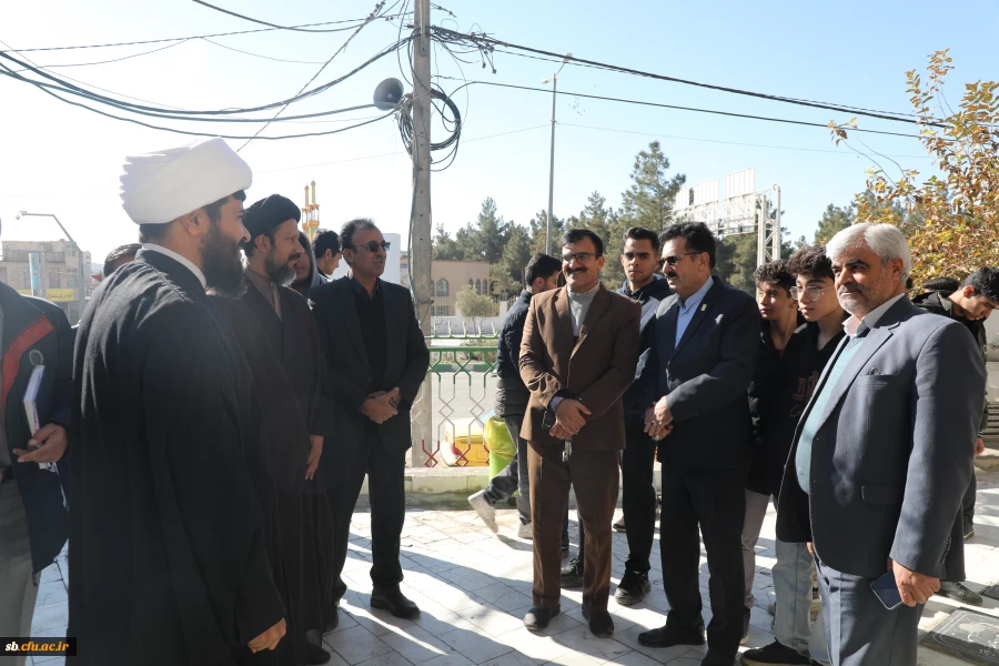 برگزاری مراسم غبارروبی و عطرافشانی گلزار شهدا به مناسبت روز دانشجو
 3