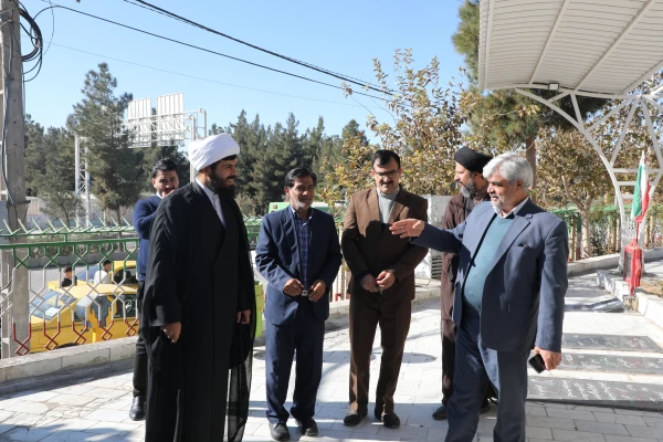 برگزاری مراسم غبارروبی و عطرافشانی گلزار شهدا به مناسبت روز دانشجو
 4