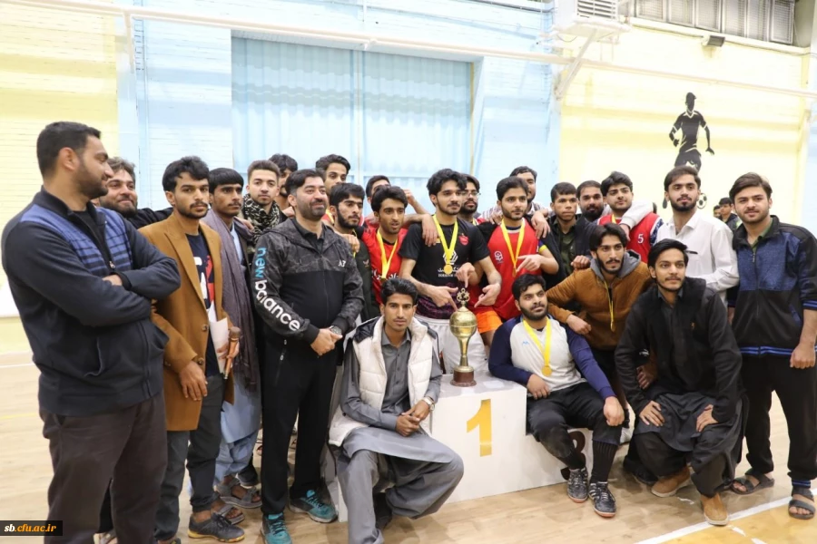 برگزاری دومین لیگ فوتسال پردیس شهید مطهری 
 4