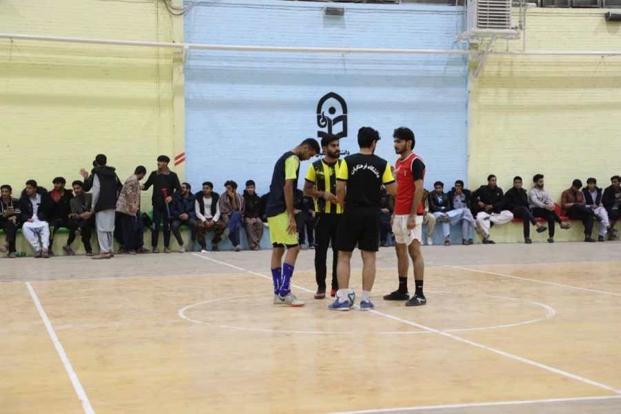 برگزاری دومین لیگ فوتسال پردیس شهید مطهری 
 9