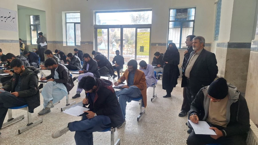 بازدید مسئولان دانشگاه فرهنگیان سیستان و بلوچستان از فرایند برگزاری امتحانات پردیس های استانی 3