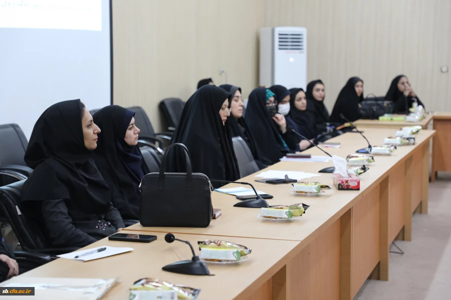 دوره توانمندسازی استادان کارورزی 2 و 4 در پردیس شهید مطهری برگزار شد. 3