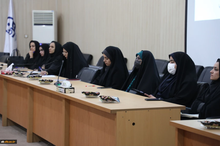 دوره توانمندسازی استادان کارورزی 2 و 4 در پردیس شهید مطهری برگزار شد.
 4