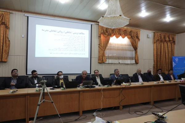 دوره بالندگی کارورزی 2 و4
 4