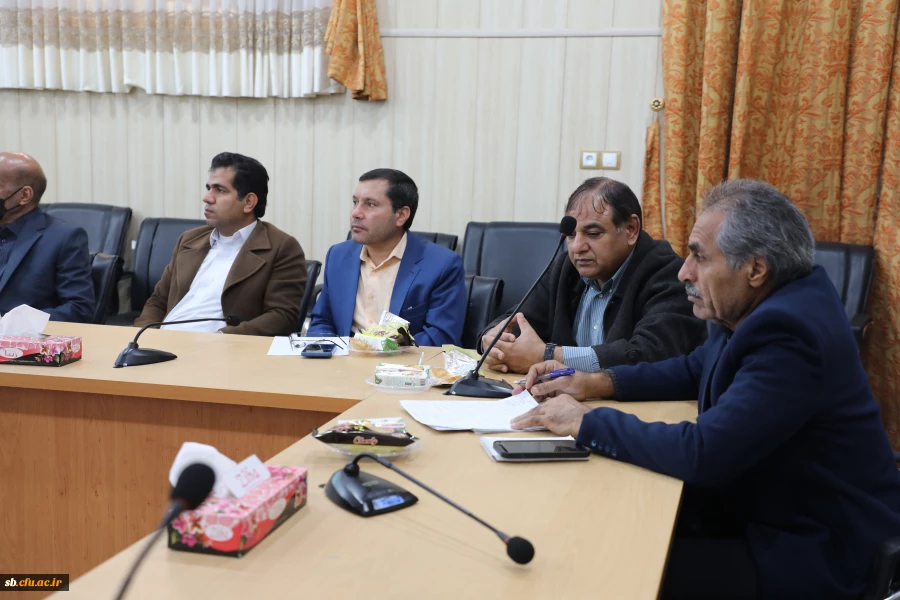 دوره بالندگی کارورزی 2 و4
 7