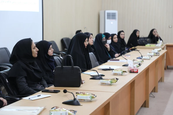 دوره بالندگی کارورزی 2 و4
 8