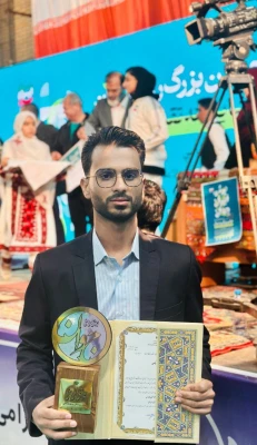 دانشجومعلم دانشگاه فرهنگیان استان سیستان و بلوچستان با افتخار به جایزه بزرگ جوان سال دست یافت 5